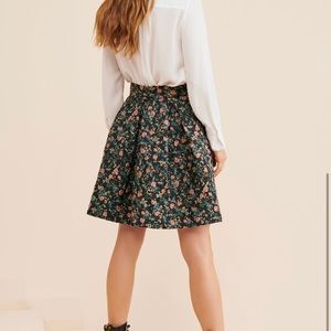 XL high-waisted pleated floral mini skirt